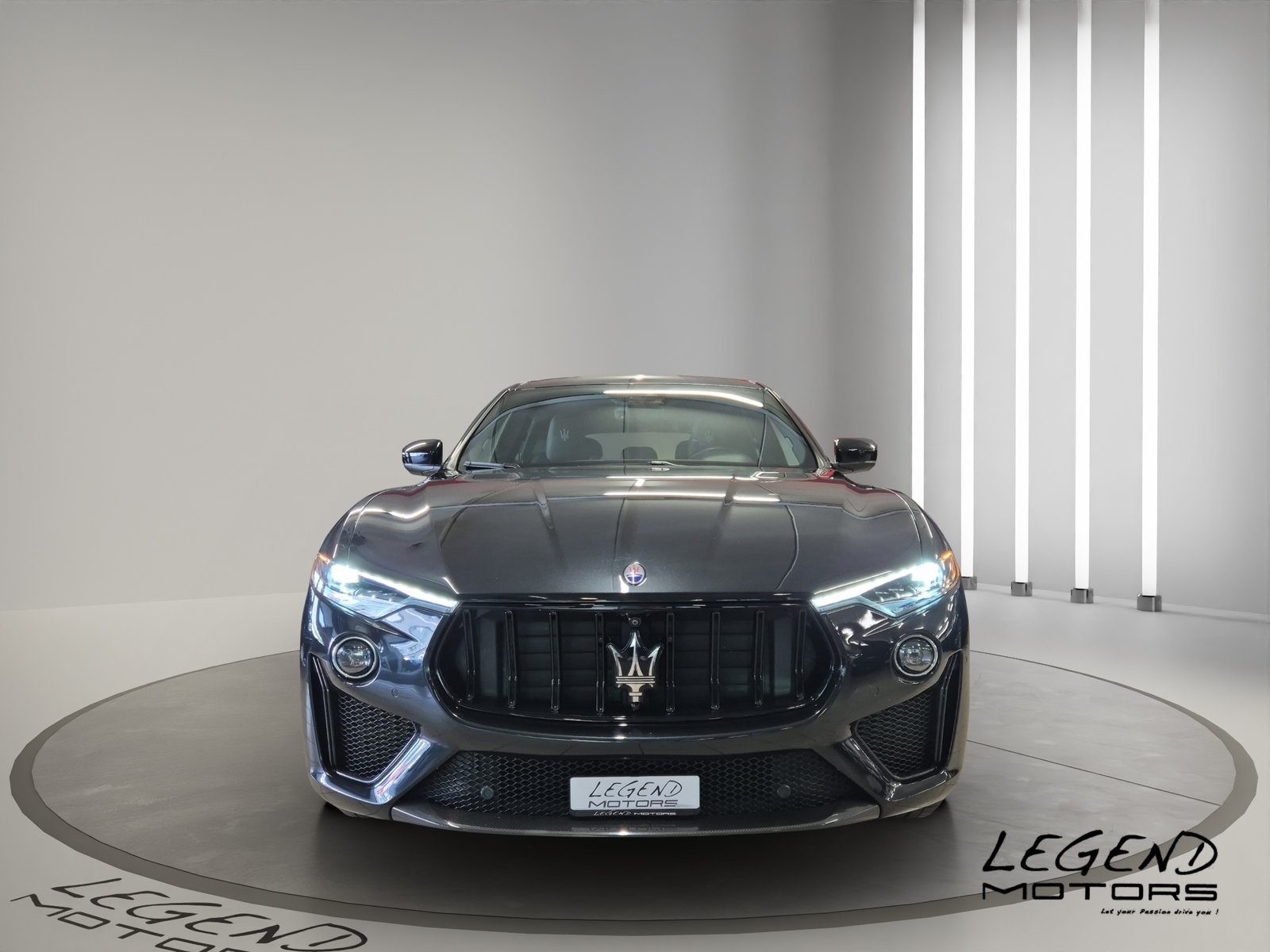 MASERATI Levante 3.8 V8 Trofeo Q4 Automatica, Benzin, Occasion / Gebraucht, Automatik - 2