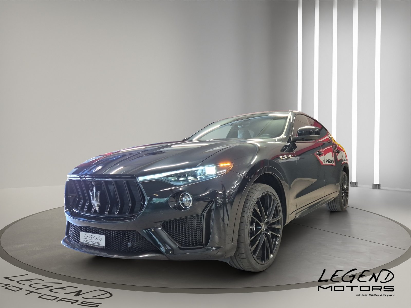 MASERATI Levante 3.8 V8 Trofeo Q4 Automatica, Benzin, Occasion / Gebraucht, Automatik - 3