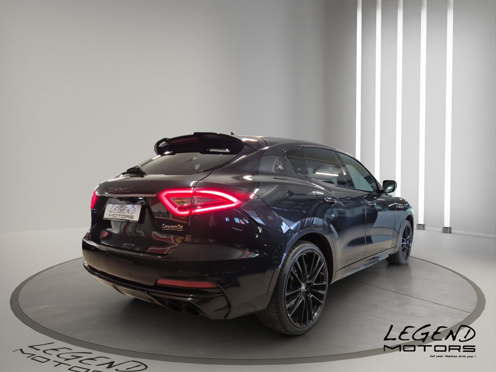 MASERATI Levante 3.8 V8 Trofeo Q4 Automatica, Benzin, Occasion / Gebraucht, Automatik - 6