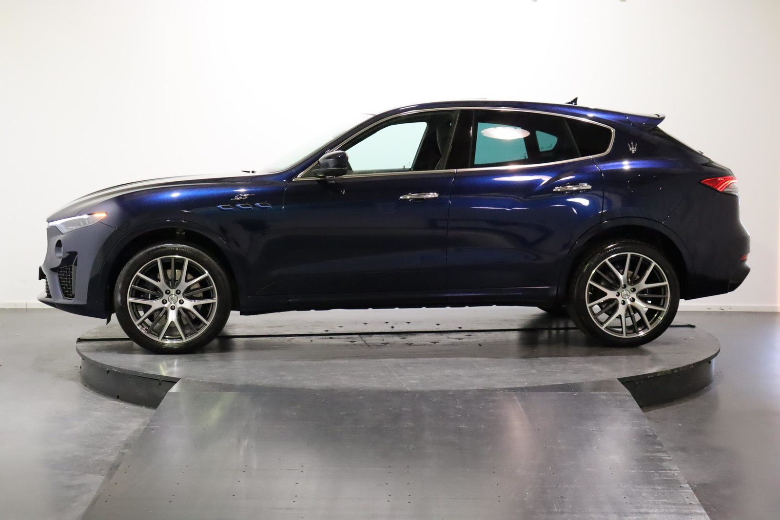 MASERATI Levante 2.0 Hybrid GT, Mild-Hybrid Petrol/Electric, Second hand / Used, Automatic - 2