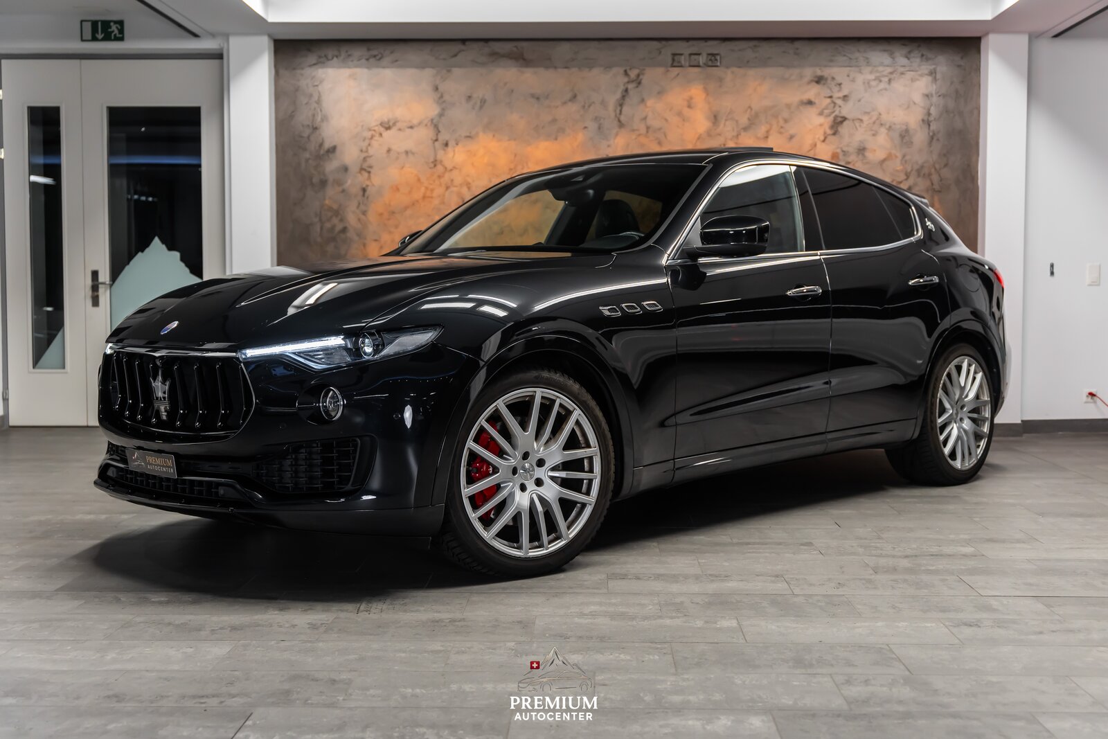 MASERATI Levante S 3.0 V6 Automatica *CH-Fahrzeug*Panorama*Fahrassis