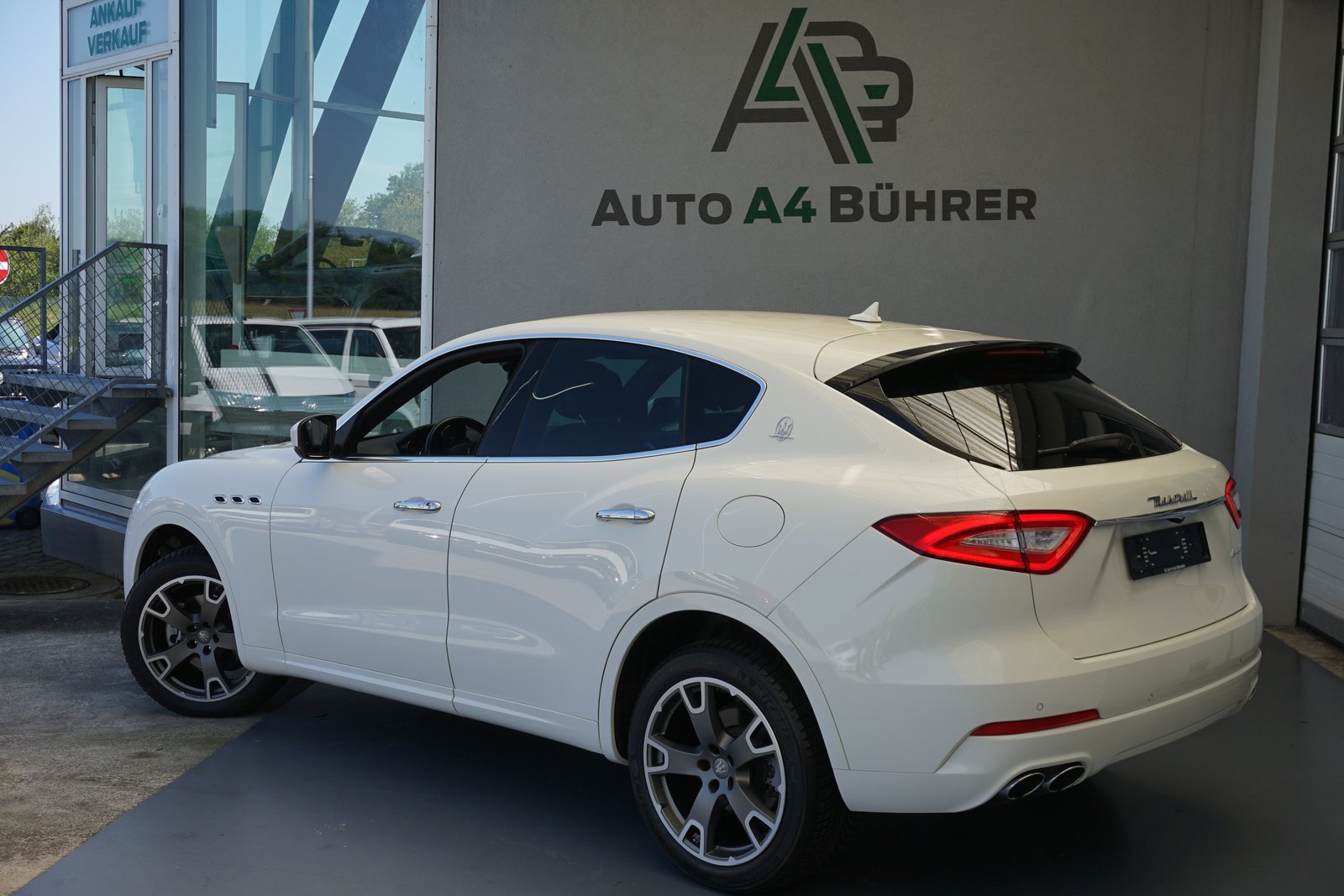 MASERATI Levante Diesel 3.0 V6 4WD 275PS nur 25`000 km!!, Diesel, Occasion / Gebraucht, Automat - 6