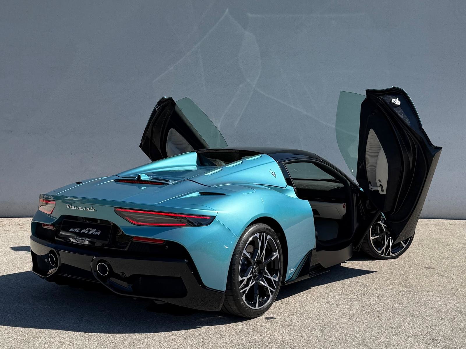 MASERATI MC PURA CIELO, Benzin, Neuwagen, Automatik - 5