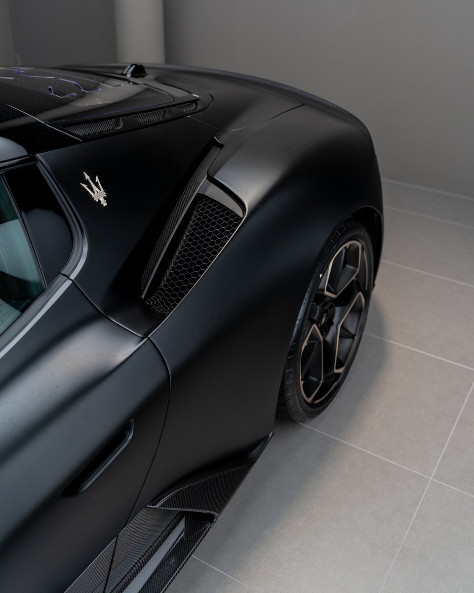 MASERATI MC20 NOTTE - 1of50 - Nero Essenza Matte FUORISERIE, Petrol, Second hand / Used, Automatic - 5