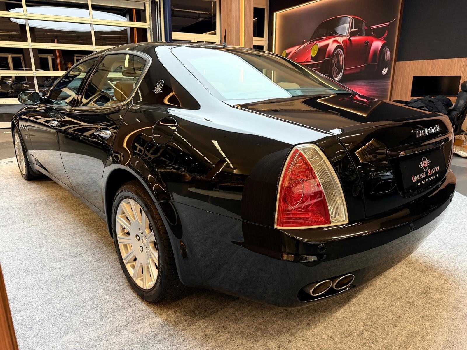MASERATI Quattroporte 4.2 V8, Petrol, Second hand / Used, Manual - 6