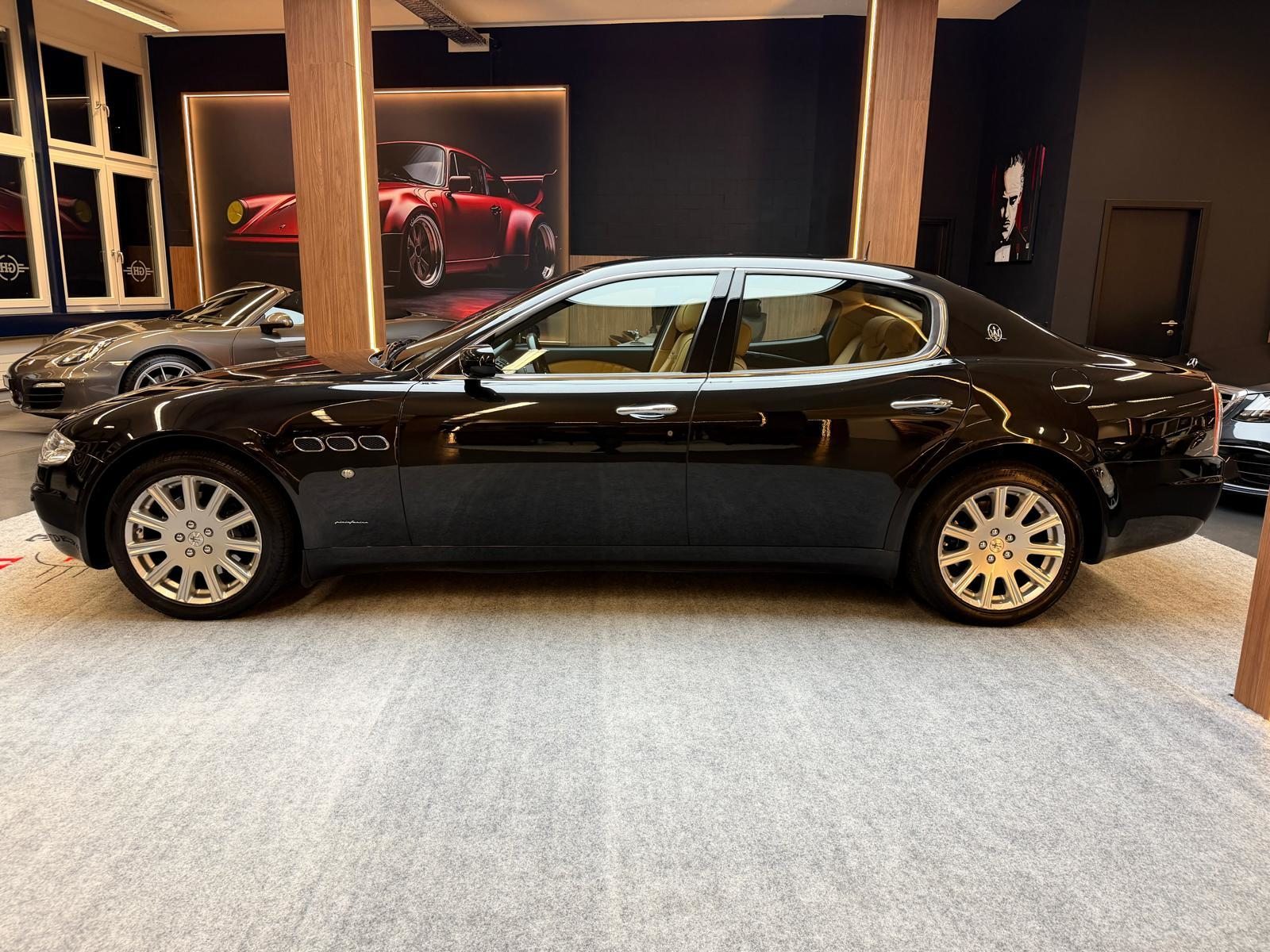MASERATI Quattroporte 4.2 V8, Petrol, Second hand / Used, Manual - 7