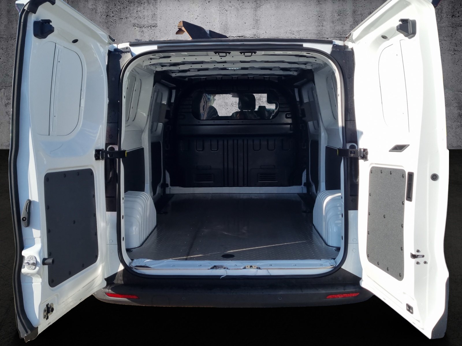 MAXUS Deliver 7 Kaw. L2H1 2.0 TD Base, Diesel, Neuwagen, Handschaltung - 7