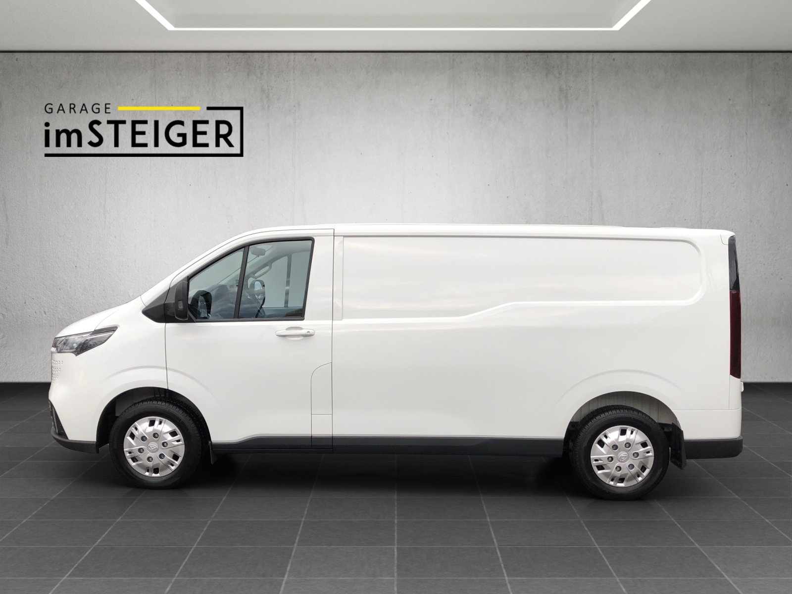 MAXUS Deliver 7 Kaw. L2H1 2.0 TD Base, Diesel, New car, Manual - 2
