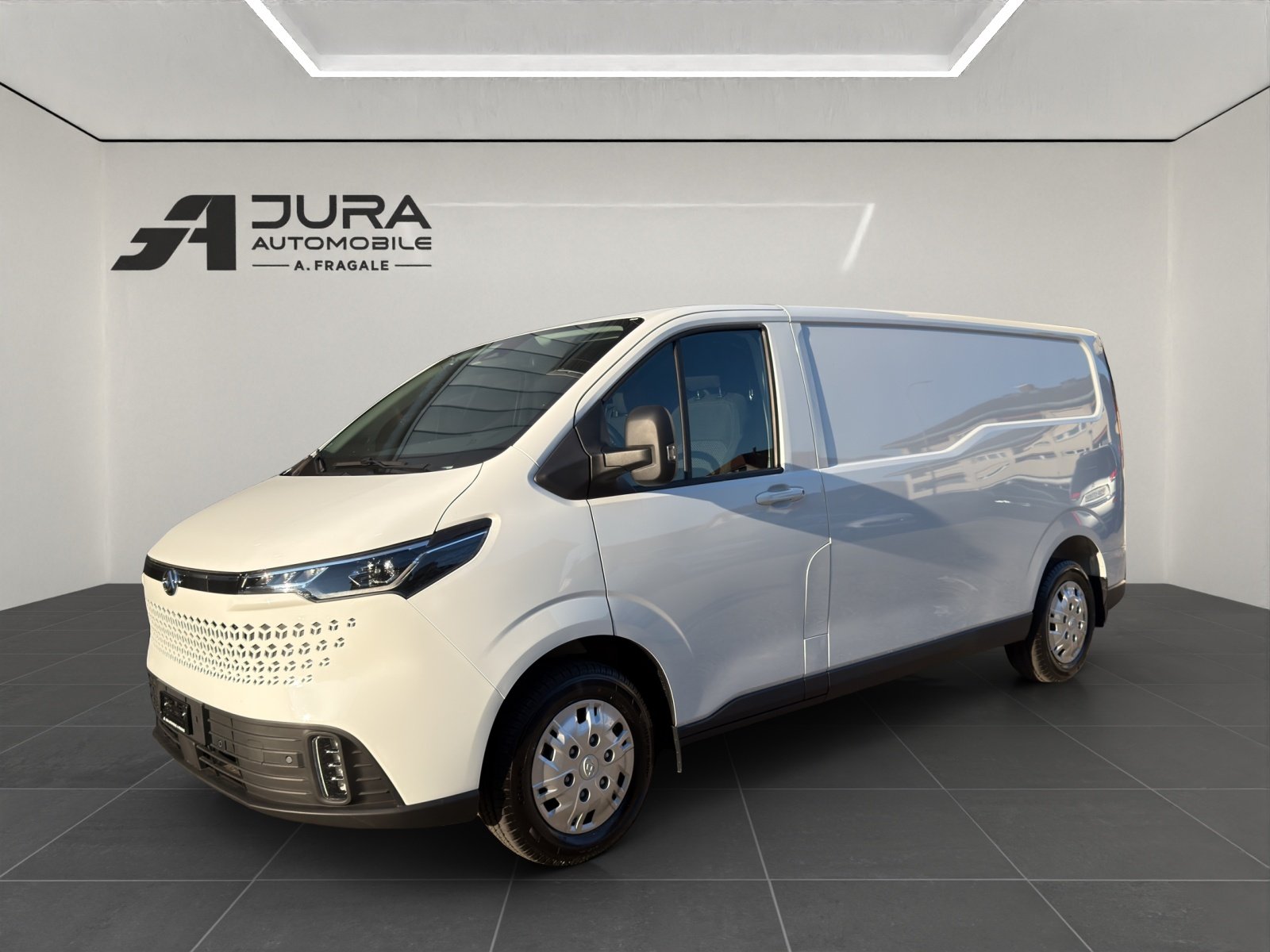 MAXUS Deliver 7 Kaw. L2H1 2.0 TD Base, Diesel, New car, Manual - 2