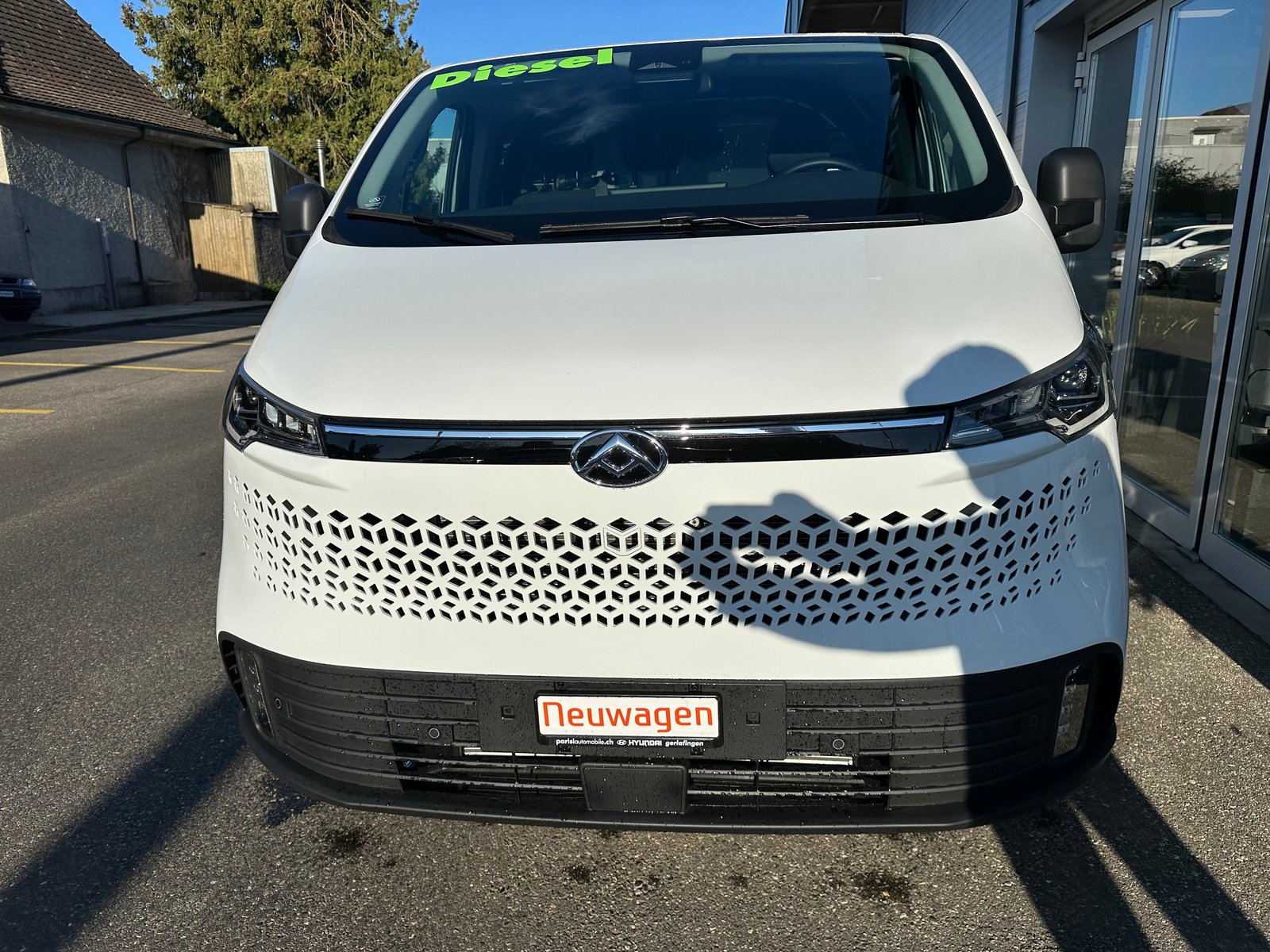 MAXUS Deliver 7 2.0D L2 Dual Sliding Door, Diesel, New car, Manual - 2