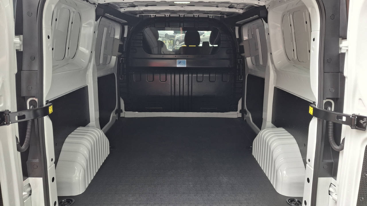 MAXUS Deliver 7 Kaw. L1H1 2.0 TD Base, Diesel, Voiture nouvelle, Manuelle - 6