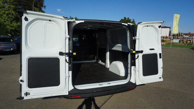 MAXUS Deliver 7 2.0D L2, Neuwagen, Handschaltung - 7