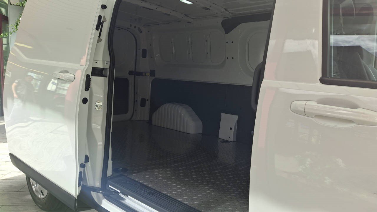 MAXUS Deliver 7 Kaw. L2H1 2.0 TD Base, Diesel, Voiture de démonstration, Manuelle - 4
