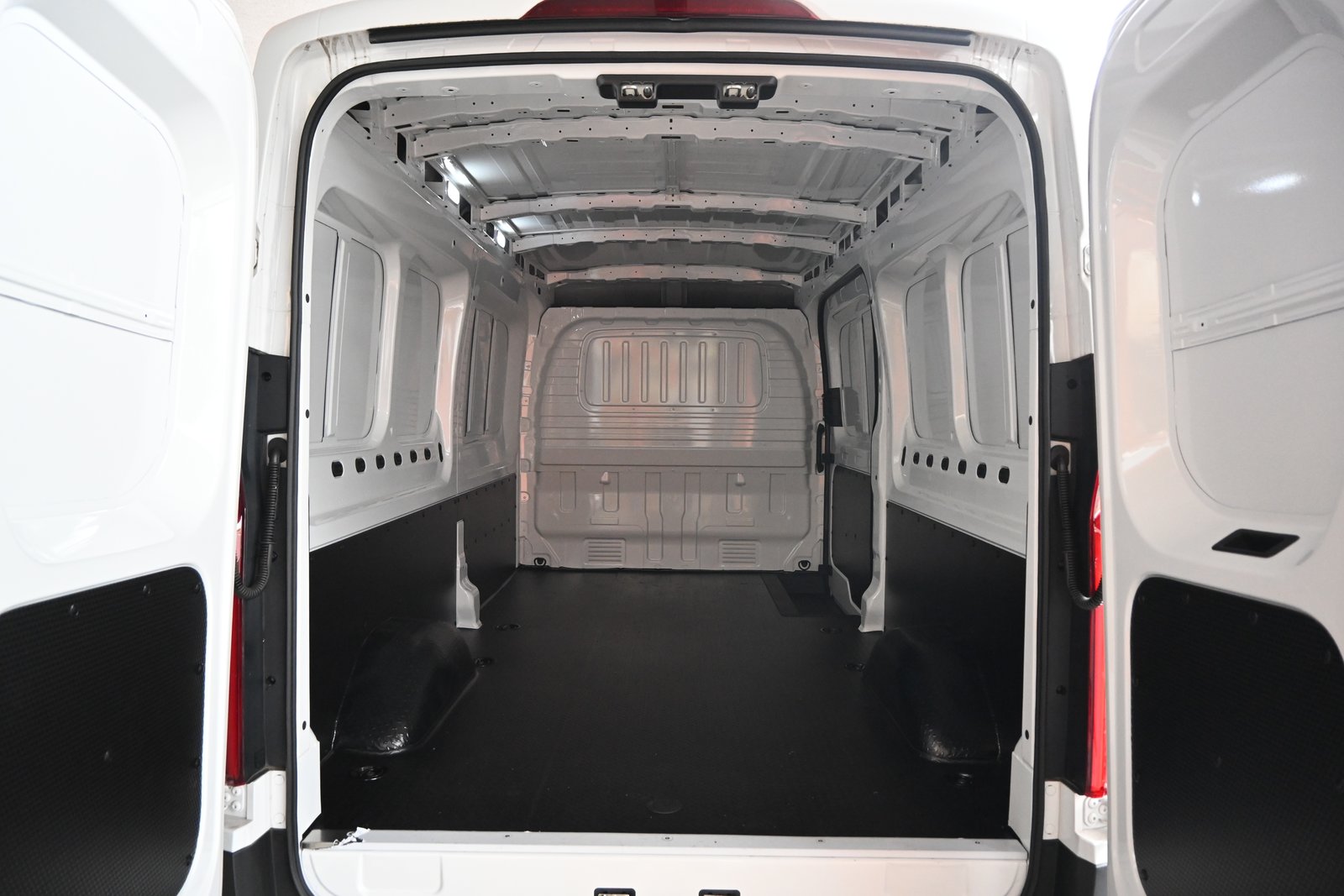 MAXUS Deliver 9 2.0D L3 RWD Luxury*Garantie bis Juli 2027, Diesel, Auto nuove, Manuale - 5