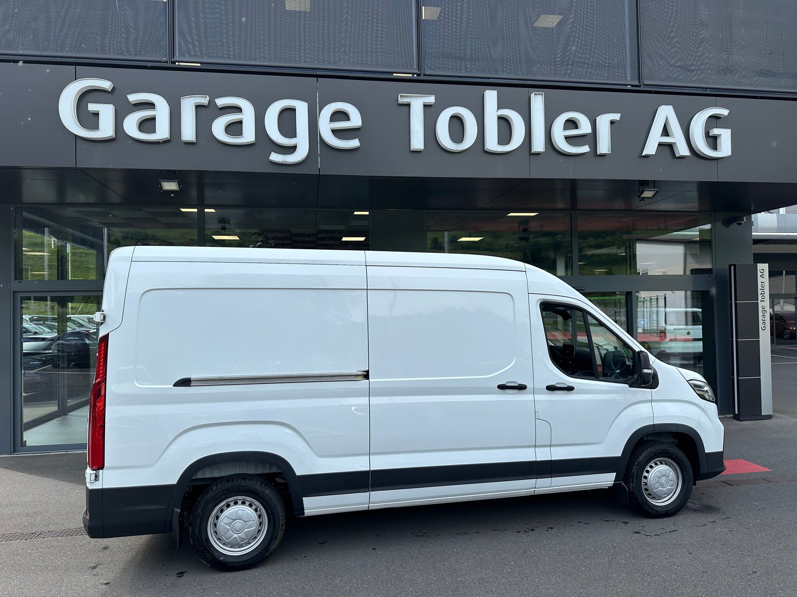 MAXUS Deliver 9 2.0D L3H2 FWD Base