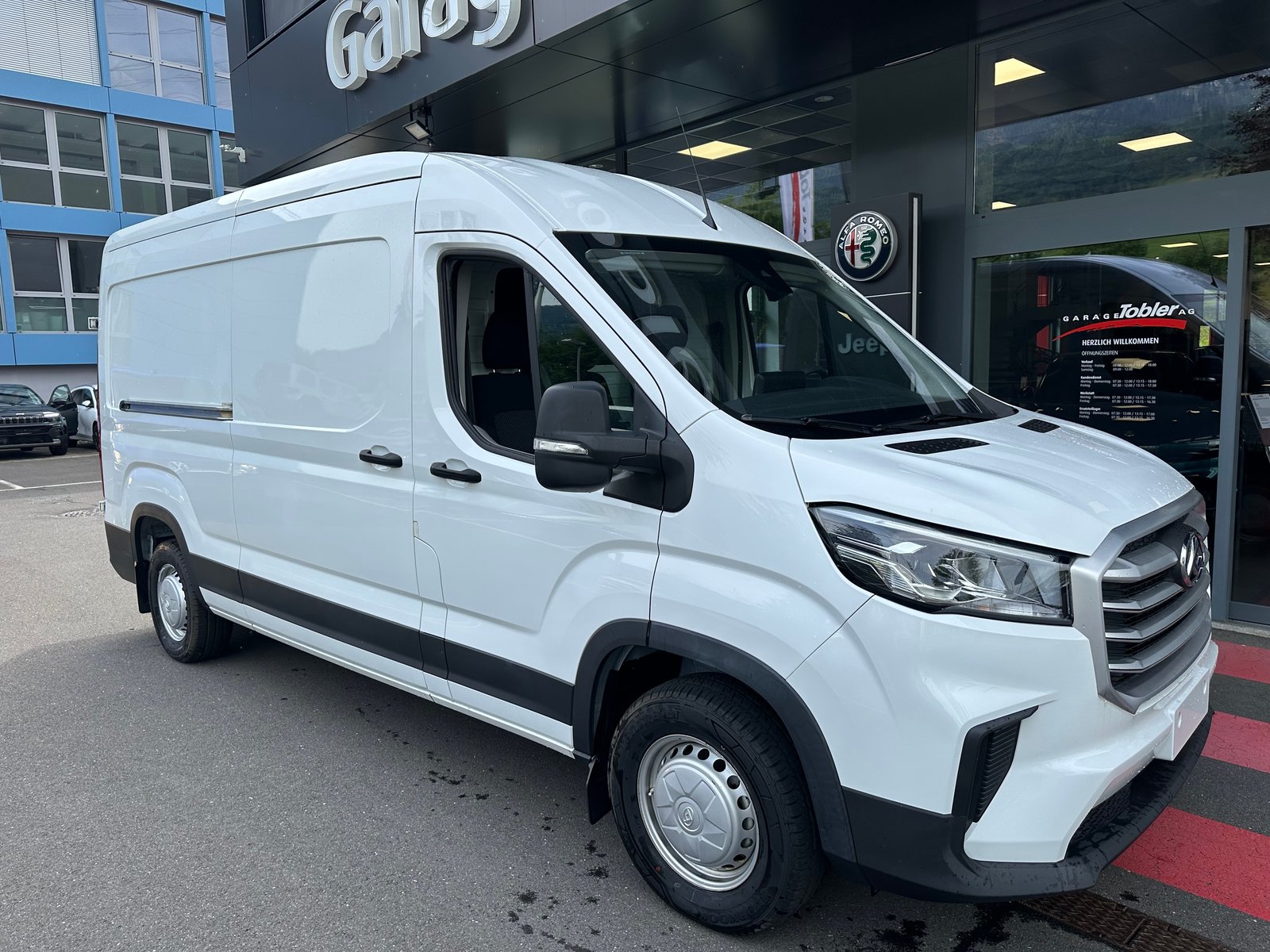 MAXUS Deliver 9 2.0D L3H2 FWD Base, Diesel, New car, Manual - 6