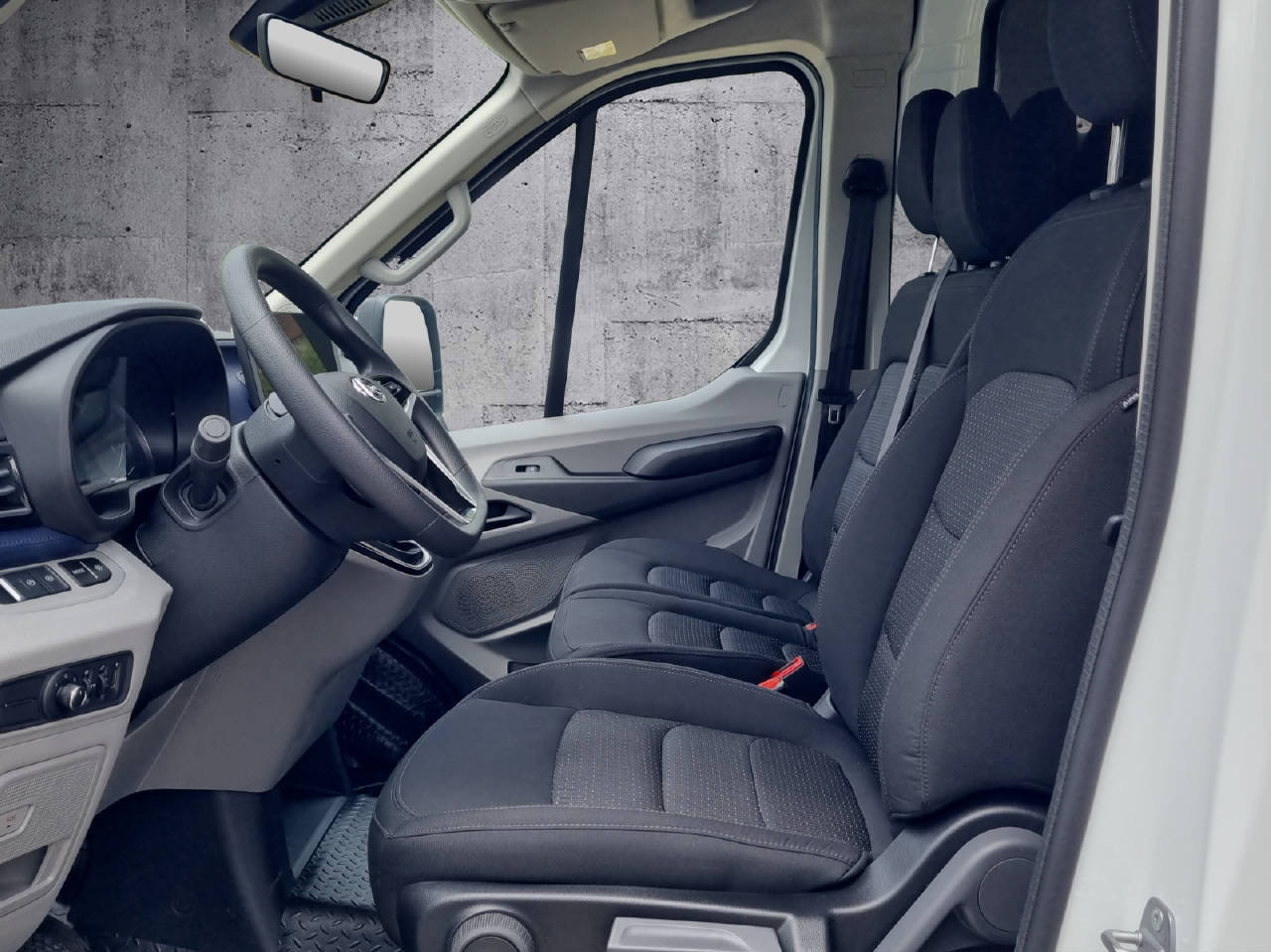 MAXUS Deliver 9 Kaw. L3H2 2.0 TD Luxury, Diesel, New car, Manual - 5