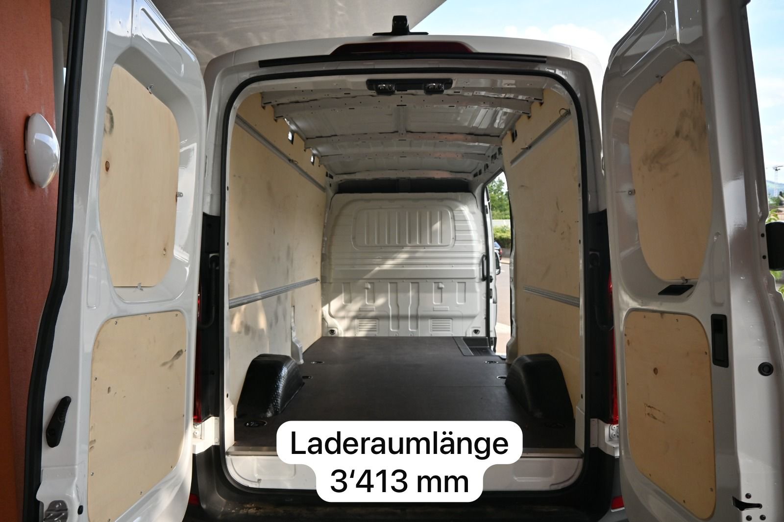MAXUS Deliver 9 2.0D L3H2 FWD Base, Diesel, Occasion / Gebraucht, Handschaltung - 6