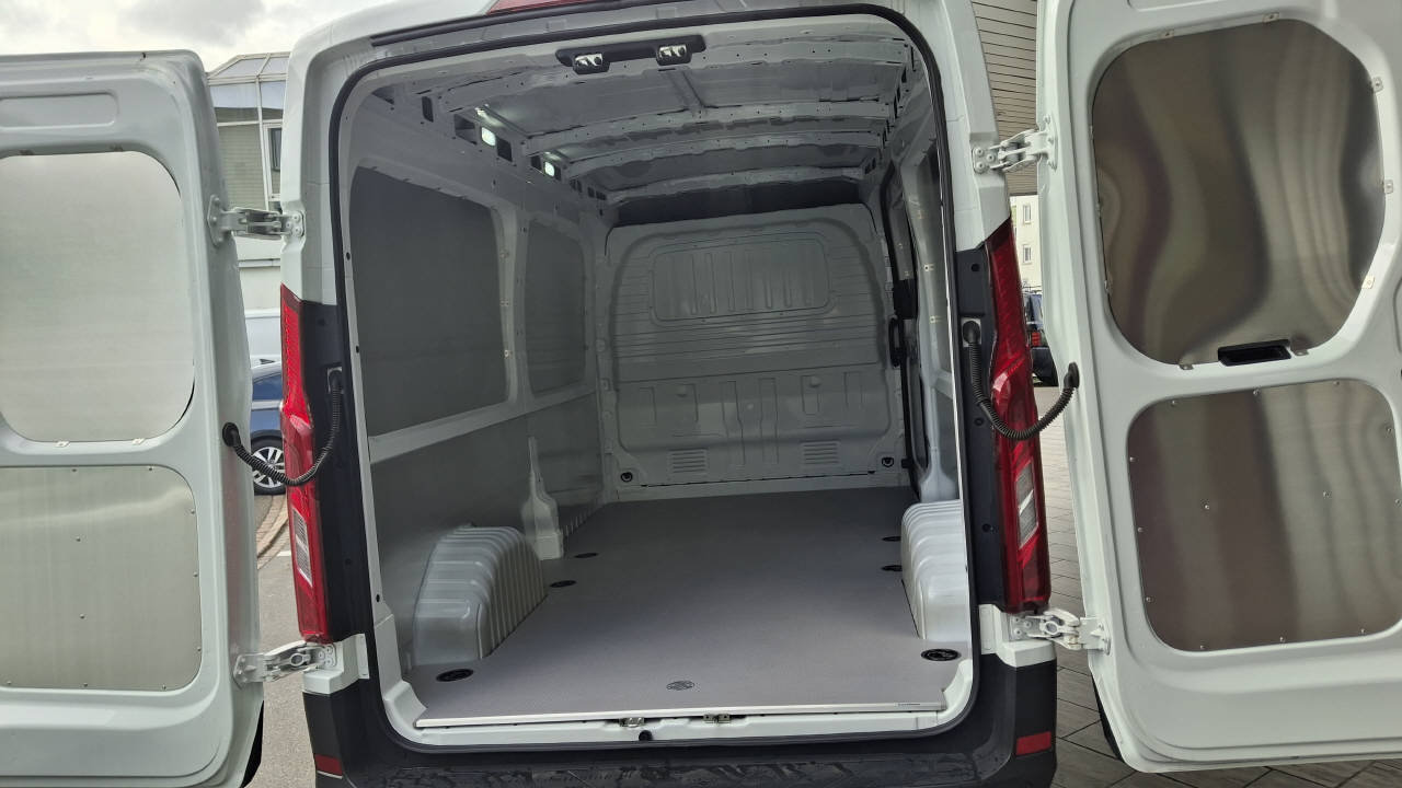 MAXUS Deliver 9 Kaw. L3H2 2.0 TD Luxury, Diesel, Auto dimostrativa, Manuale - 7