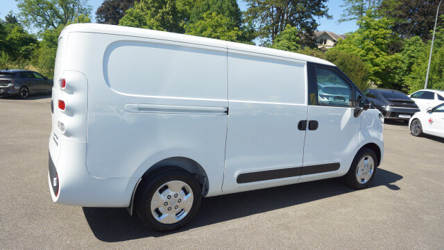 MAXUS eDeliver 5 L1 64kWh, New car, Automatic - 5