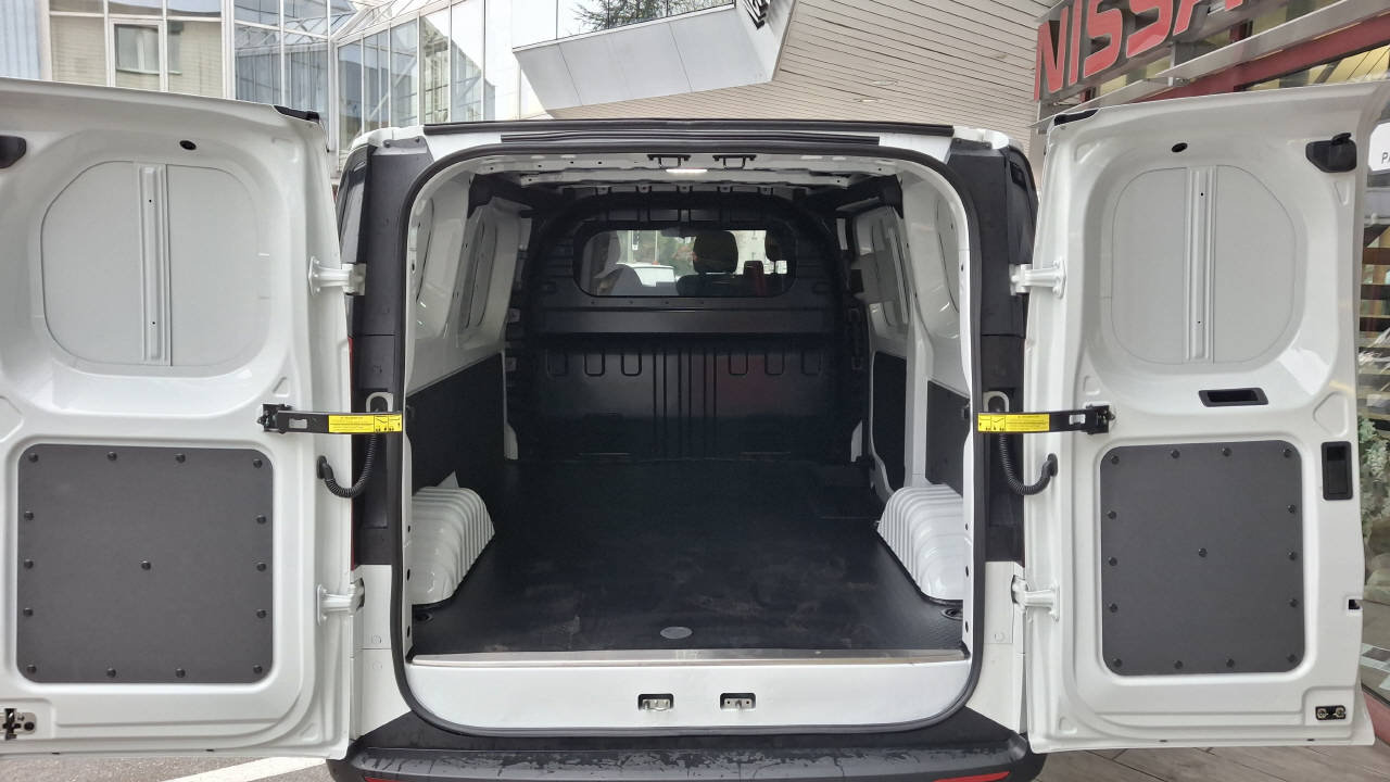 MAXUS eDeliver 7 Kaw. L1 E-Motor 77kWh, Électrique, Voiture nouvelle, Automatique - 7