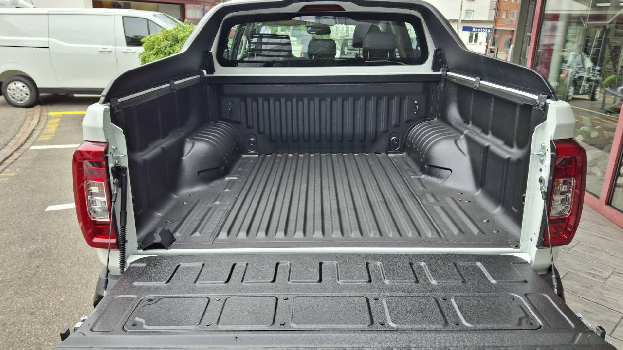 MAXUS T60 Max 2.0 TD Luxury, Diesel, Ex-demonstrator, Automatic - 6