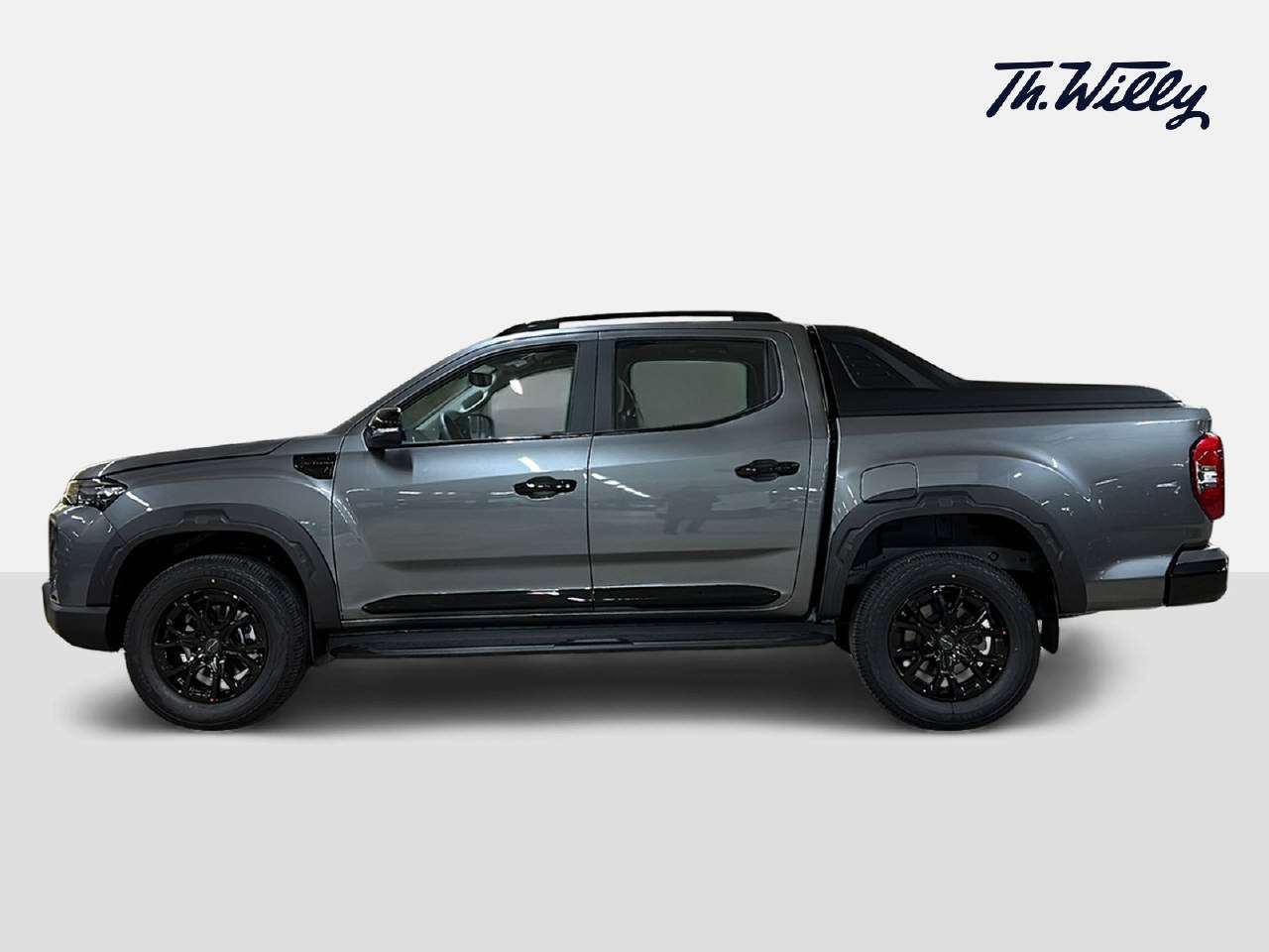 MAXUS T60 Max 2.0 TD Luxury, Diesel, Ex-demonstrator, Automatic - 2