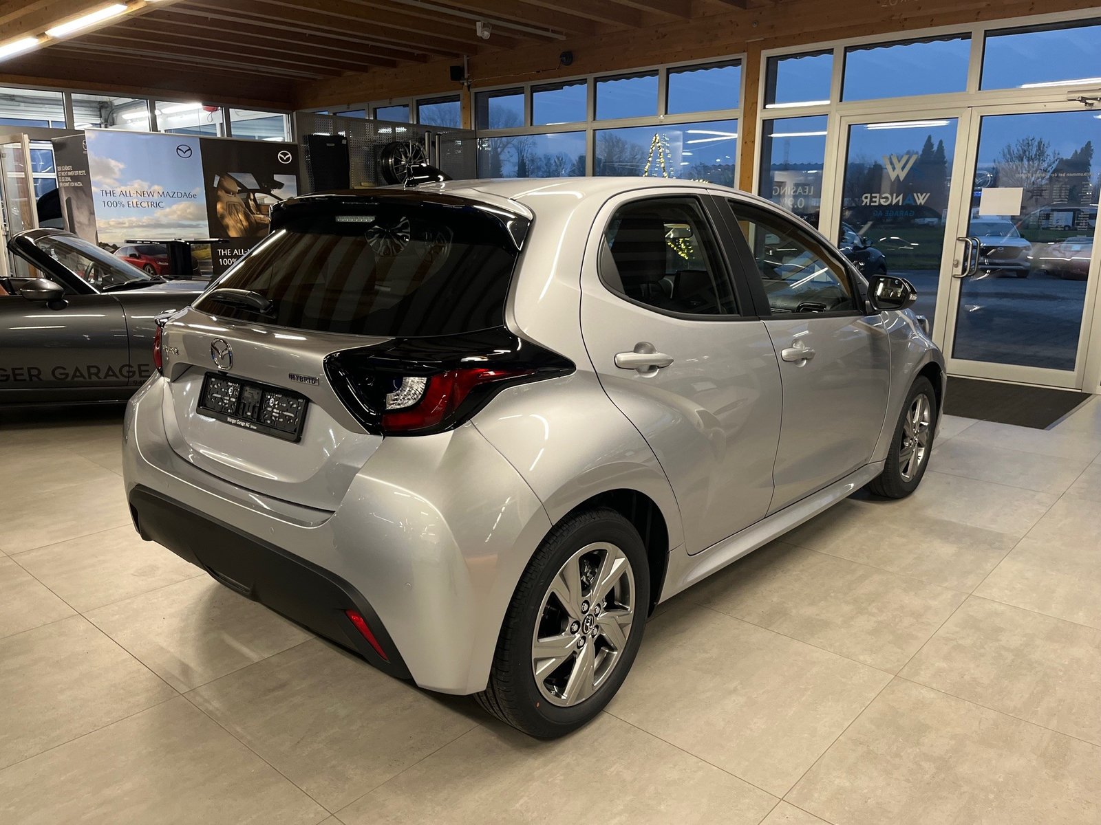 MAZDA 2 Hybrid Exclusive-line, Full-Hybrid Petrol/Electric, New car, Automatic - 5