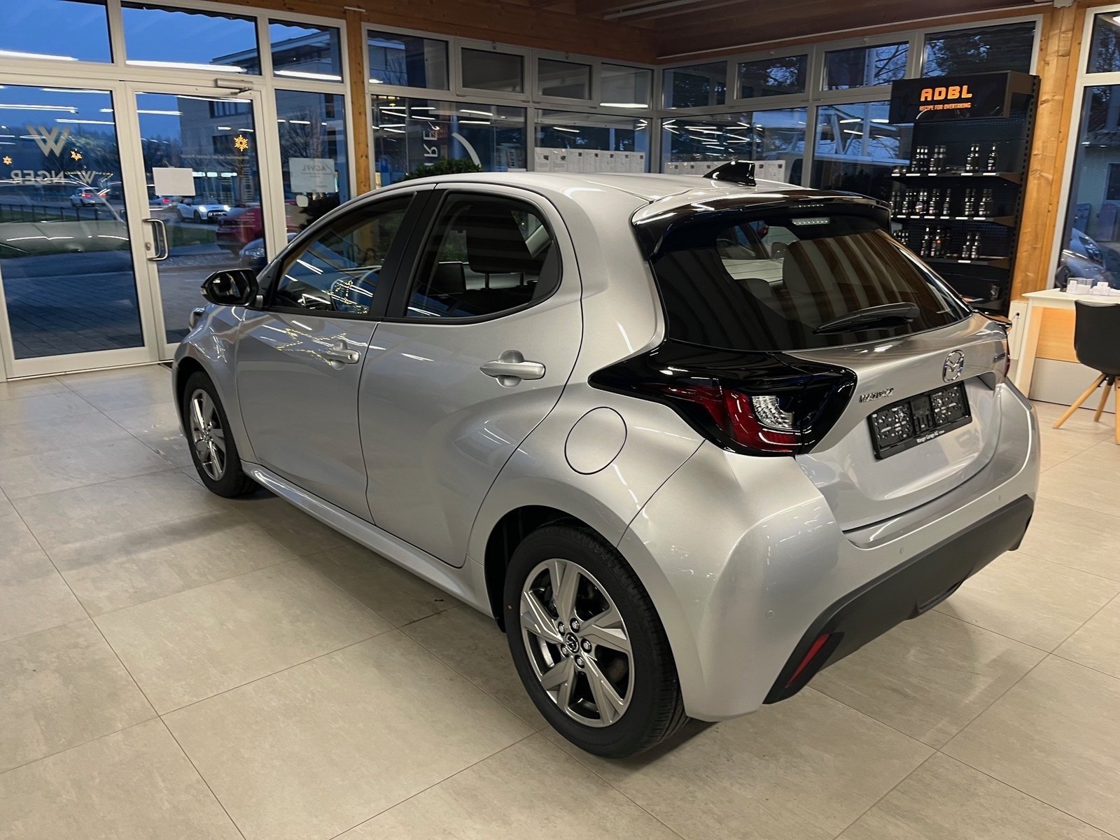 MAZDA 2 Hybrid Exclusive-line, Full-Hybrid Petrol/Electric, New car, Automatic - 6