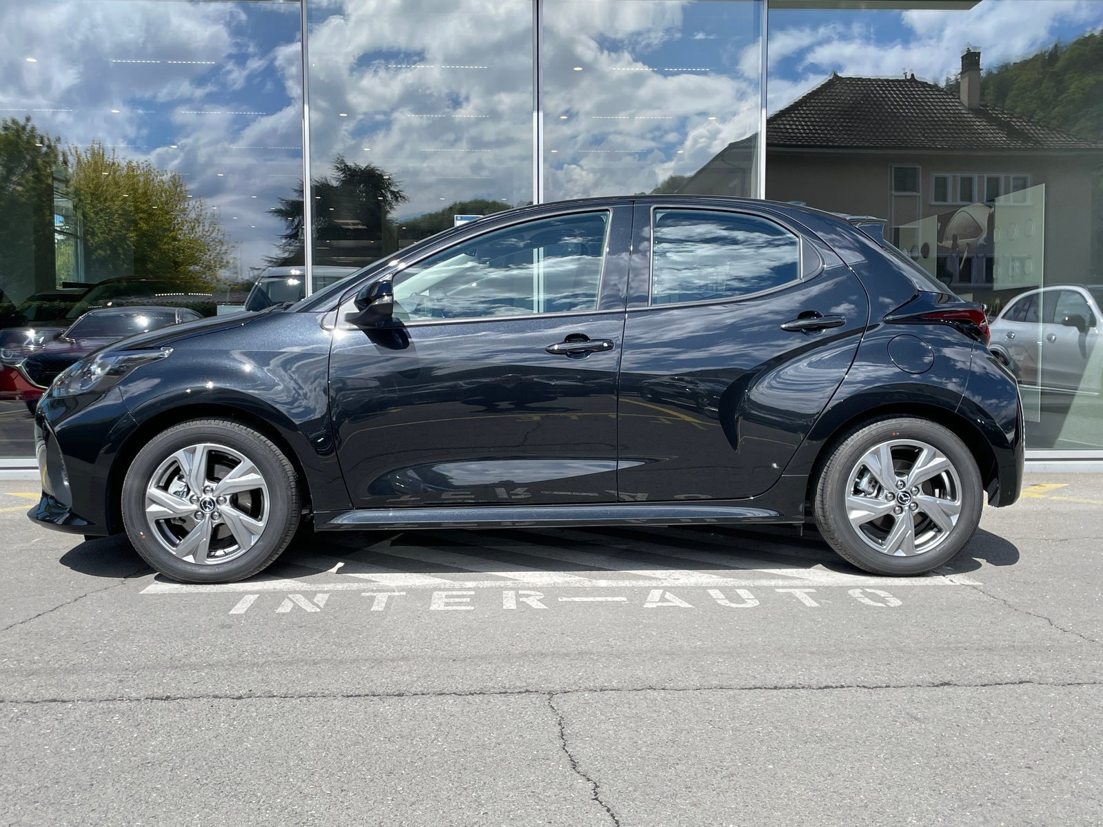 MAZDA 2 Hybrid Exclusive-line, Full-Hybrid Petrol/Electric, New car, Automatic - 2