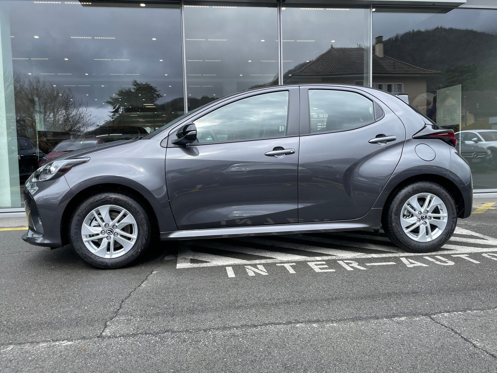 MAZDA 2 Hybrid Centre-line, Voll-Hybrid Benzin/Elektro, Neuwagen, Automatik - 3