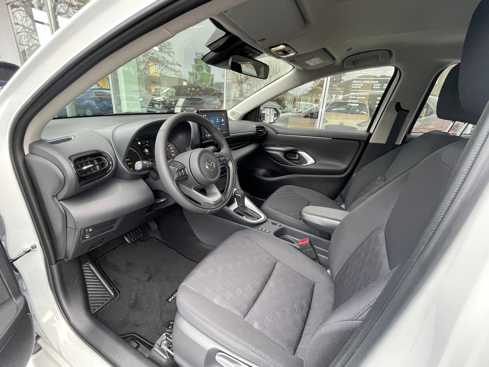 MAZDA 2 Hybrid Centre-line, Hybride Intégral Essence/Électricité, Voiture nouvelle, Automatique - 6