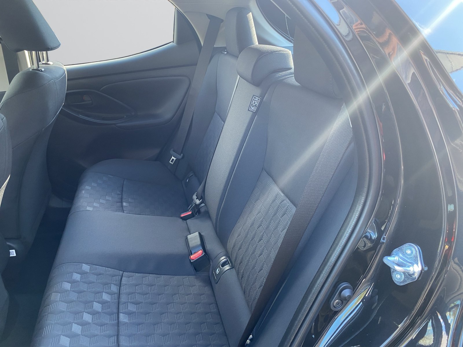 MAZDA 2 Hybrid Centre-line, Hybride Integrale Benzina/Elettrica, Auto nuove, Automatico - 6