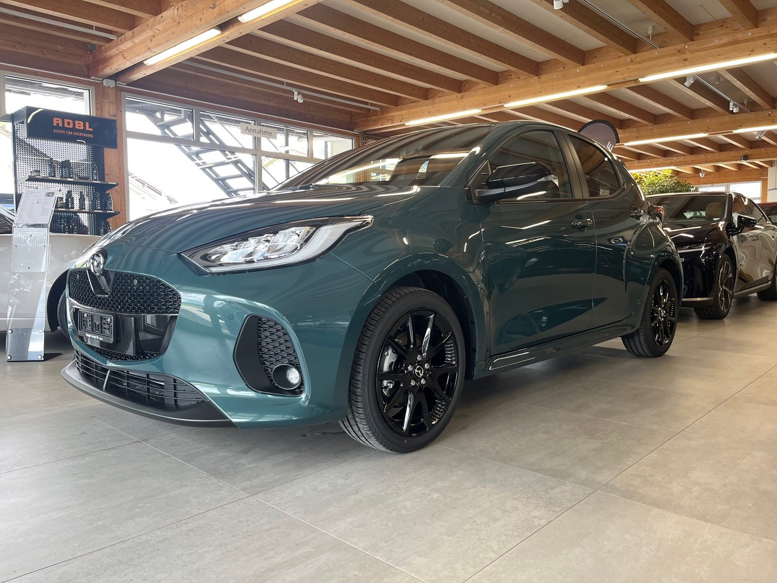 MAZDA 2 Hybrid Homura, Hybride Intégral Essence/Électricité, Voiture nouvelle, Automatique - 3