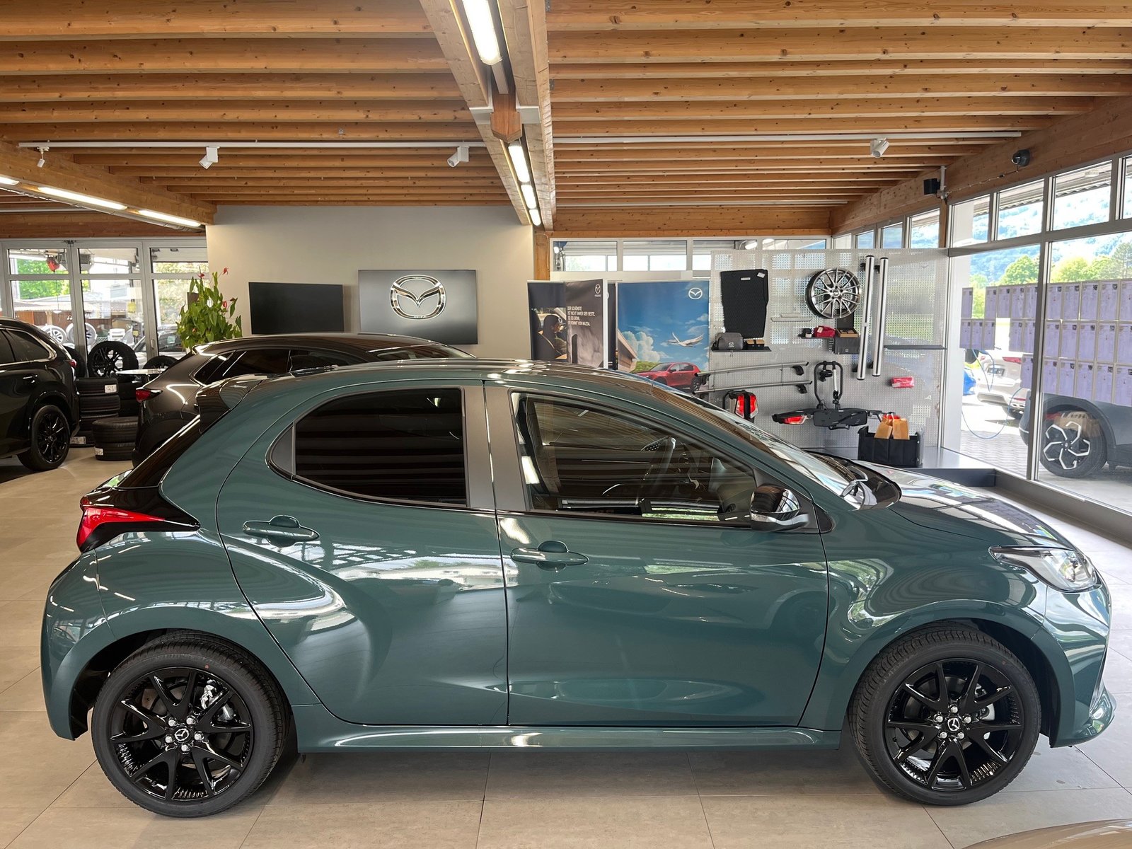 MAZDA 2 Hybrid Homura, Hybride Intégral Essence/Électricité, Voiture nouvelle, Automatique - 4