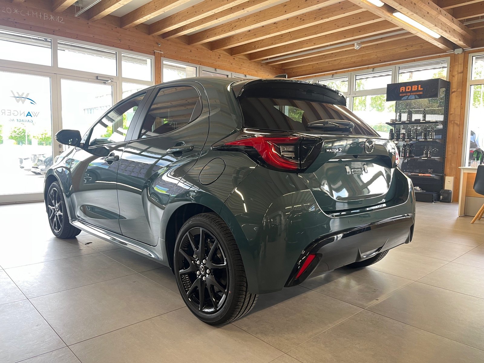 MAZDA 2 Hybrid Homura, Hybride Intégral Essence/Électricité, Voiture nouvelle, Automatique - 6