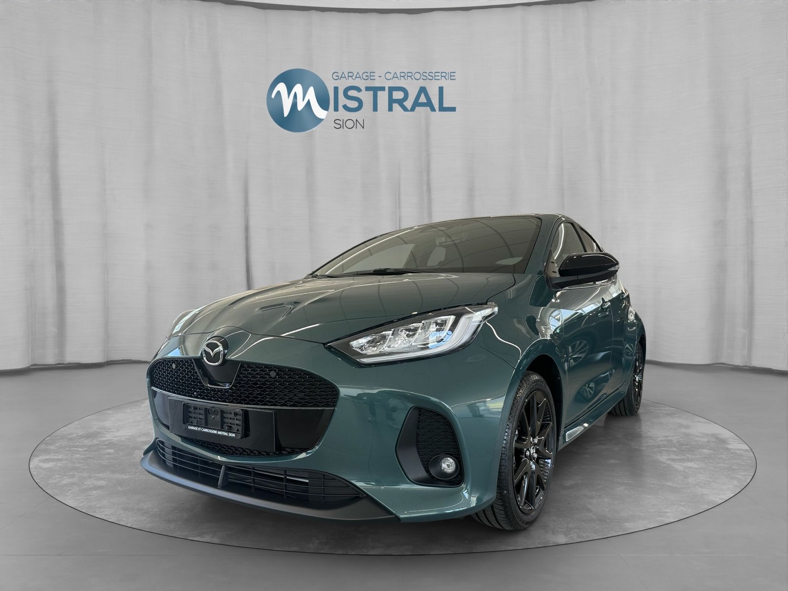MAZDA 2 Hybrid Homura