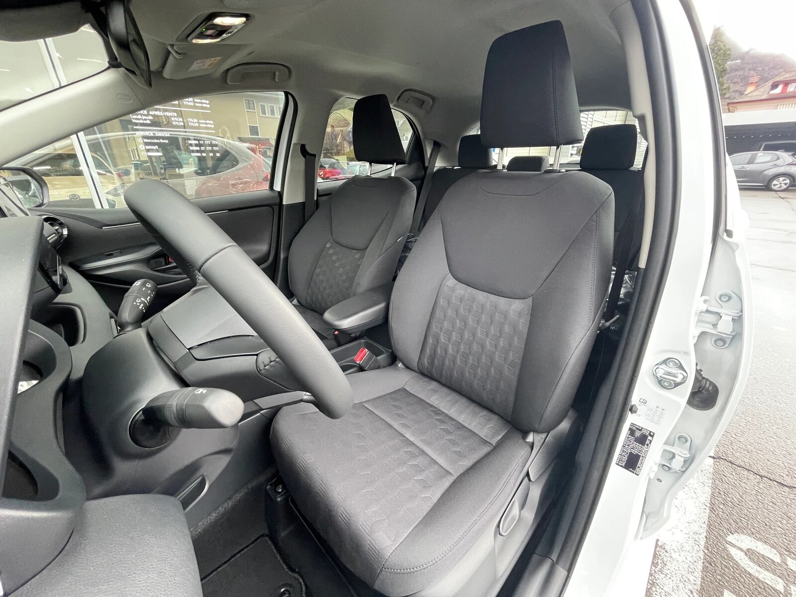 MAZDA 2 Hybrid Prime-line, Full-Hybrid Petrol/Electric, New car, Automatic - 7