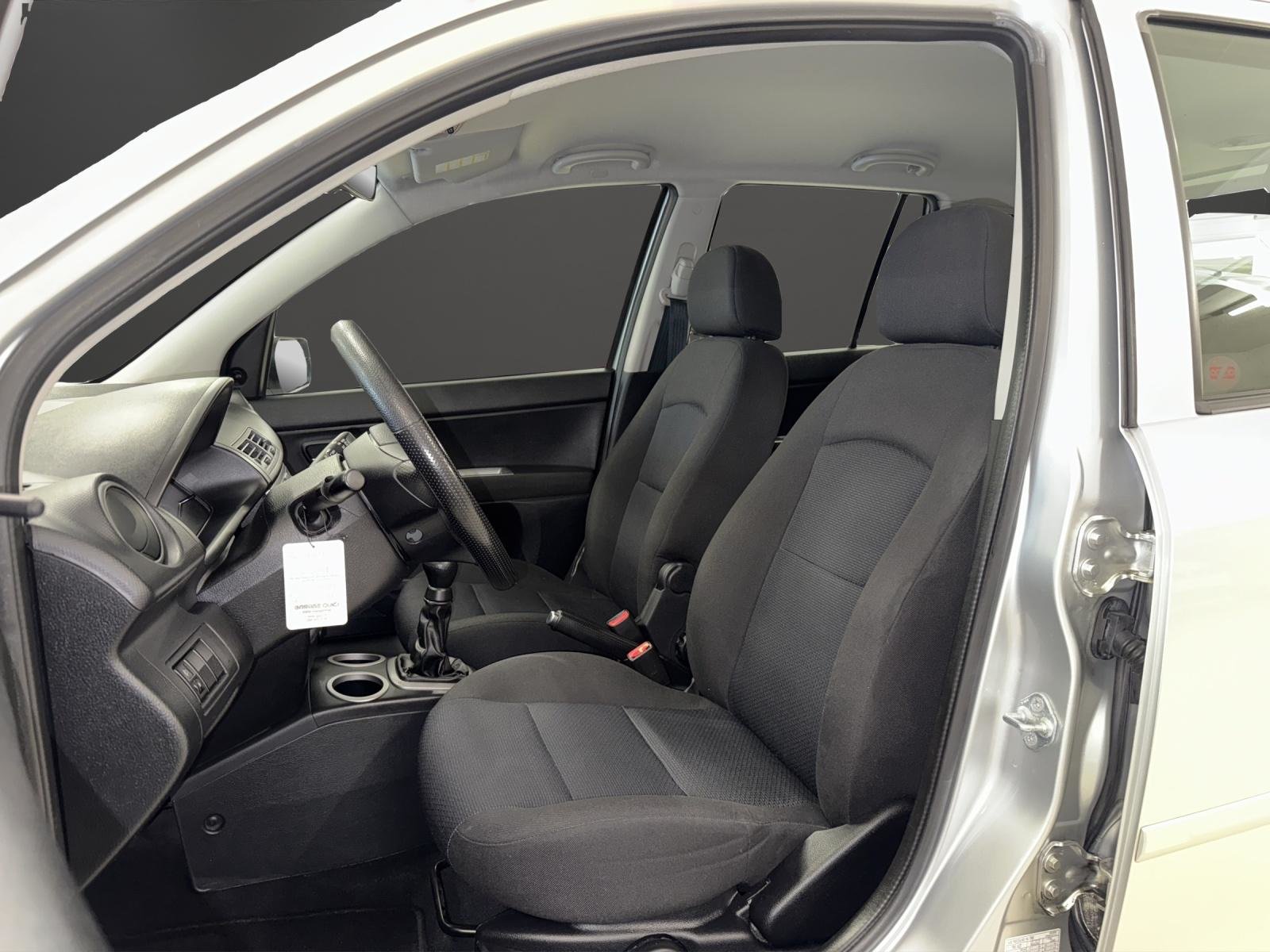 MAZDA 2 1.4i 16V Confort, Essence, Occasion / Utilisé, Manuelle - 7