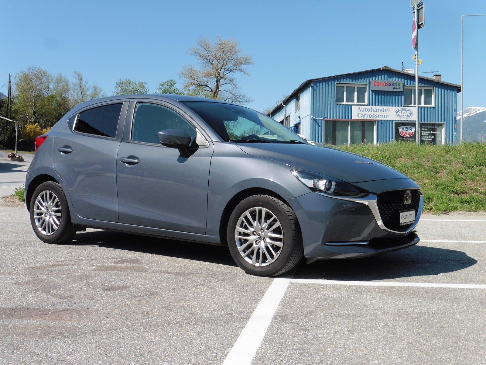 MAZDA 2 SKYACTIV-G 90 Mild Hybrid Revolution, Mild-Hybrid Benzin/Elektro, Occasion / Gebraucht, Handschaltung - 2