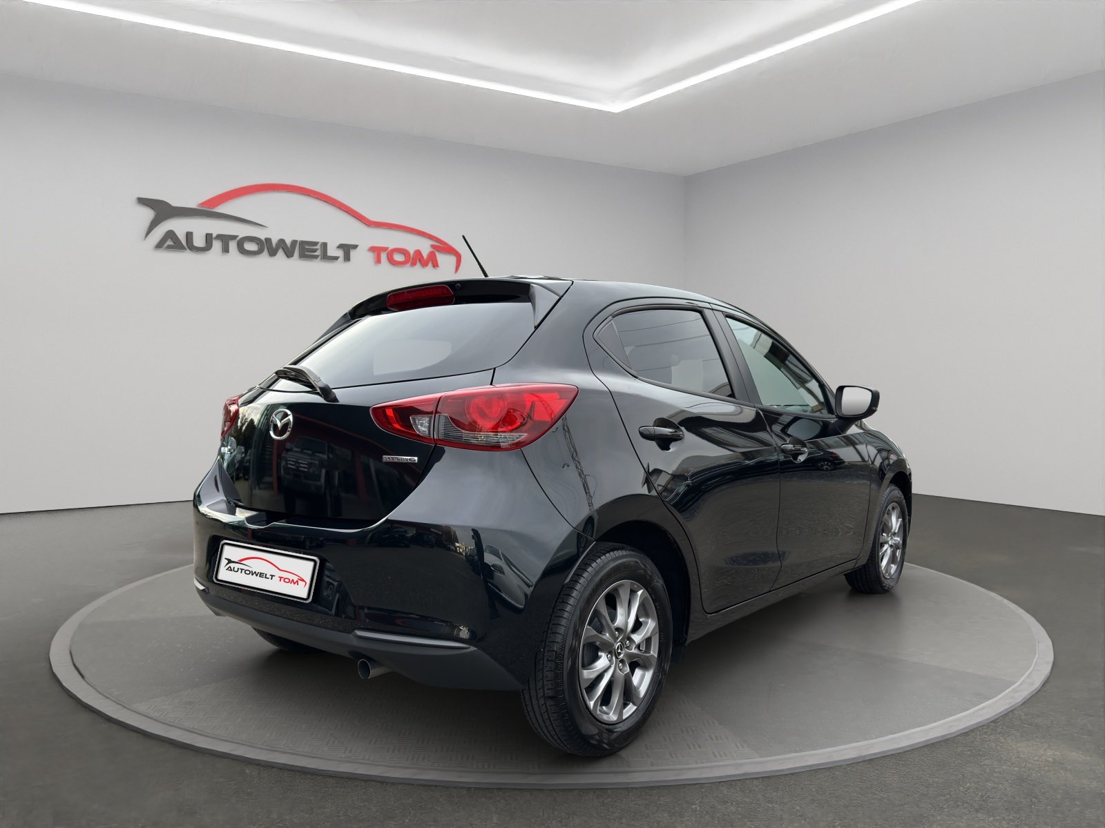 MAZDA 2 SKYACTIV-G 90 Ambition Plus, Petrol, Second hand / Used, Manual - 5