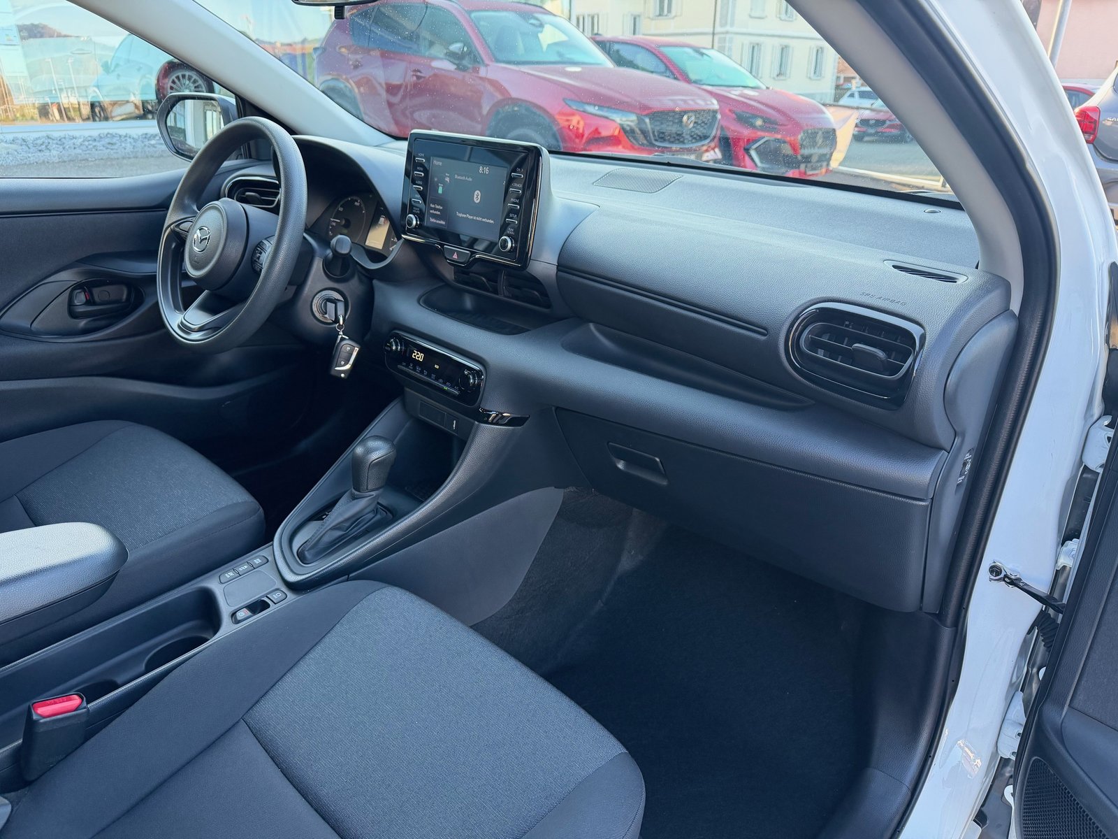 MAZDA 2 Hybrid Pure, Full-Hybrid Petrol/Electric, Second hand / Used, Automatic - 6