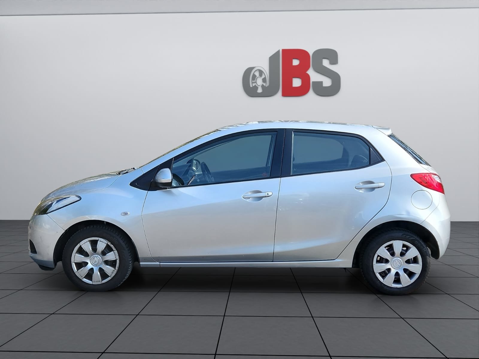MAZDA 2 1.3i 16V Exclusive, Petrol, Second hand / Used, Manual - 4