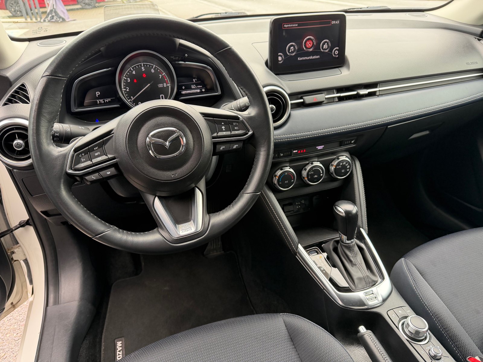 MAZDA 2 SKYACTIV-G 90 Revolution Automat, Essence, Occasion / Utilisé, Automatique - 7