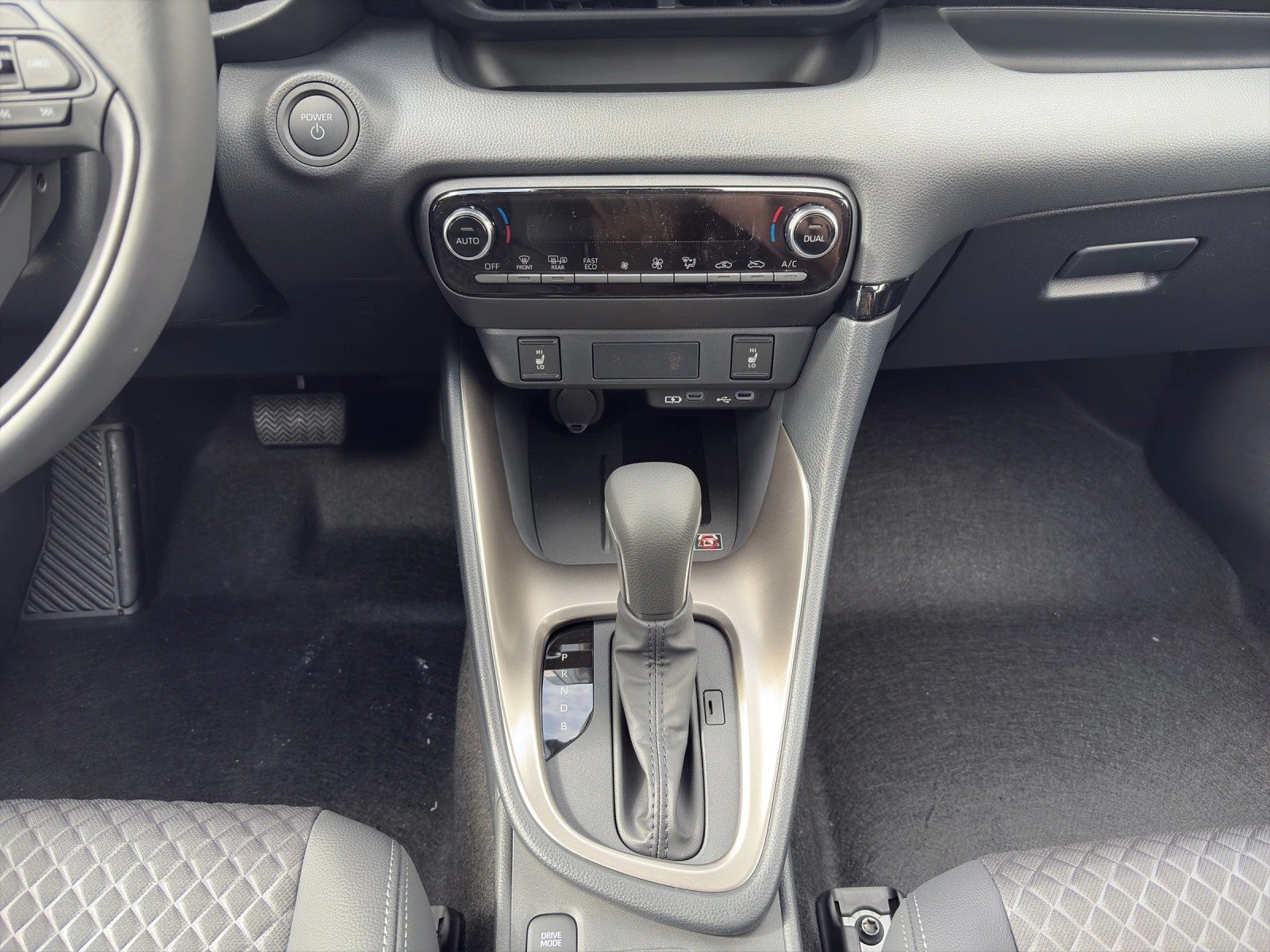 MAZDA 2 SKYACTIV-G 90 Homura Aka Automat, Essence, Occasion / Utilisé, Automatique - 7