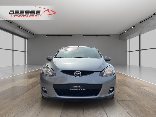 MAZDA 2 1.5i 16V Exclusive Automatic, Petrol, Second hand / Used, Automatic - 3