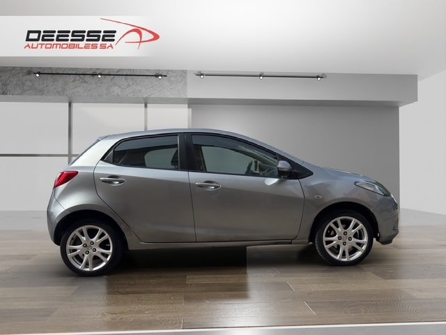 MAZDA 2 1.5i 16V Exclusive Automatic, Petrol, Second hand / Used, Automatic - 4