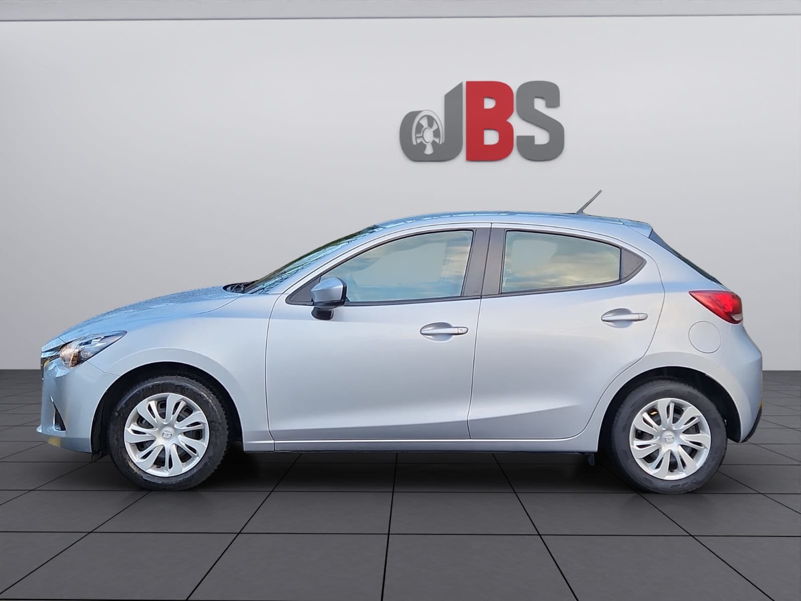 MAZDA 2 SKYACTIV-G 75 Challenge, Petrol, Second hand / Used, Manual - 4