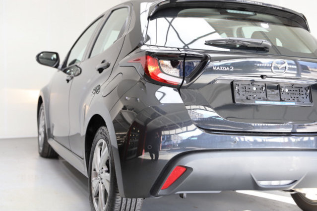 MAZDA 2 Hybrid Exclusive-line, Hybride Intégral Essence/Électricité, Occasion / Utilisé, Automatique - 4