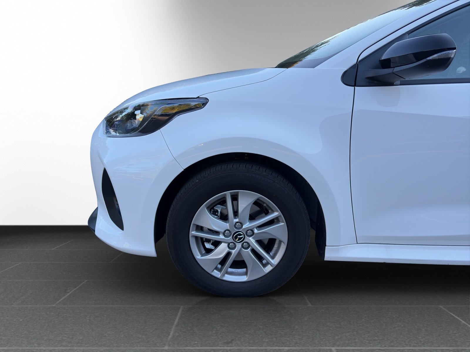 MAZDA 2 Hybrid Centre-line, Hybride Integrale Benzina/Elettrica, Occasioni / Usate, Automatico - 4